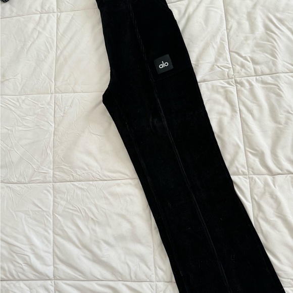 Micro Corduroy High-Waist Winter Break Flare Pant- Alo - Picture 2 of 3